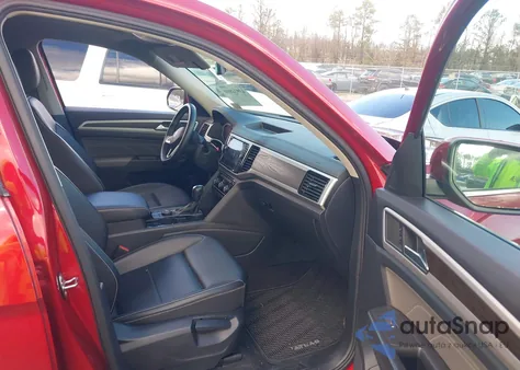 2022 Volkswagen Atlas 3.6L V6 Se W/Technology z USA, uszkodzony, nr VIN 1V2KR2CA3NC556094